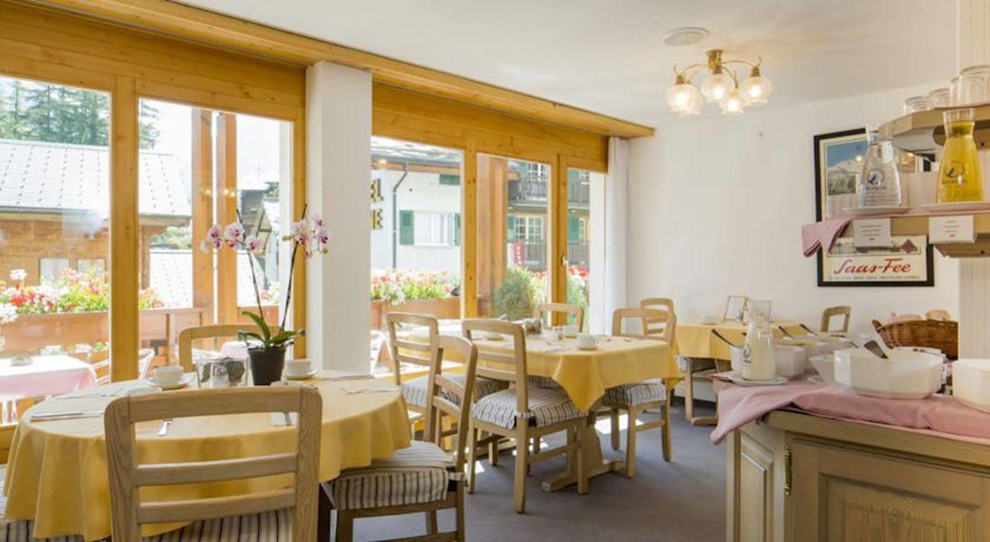 Hotel Restaurant Gabriel 施库尔 外观 照片